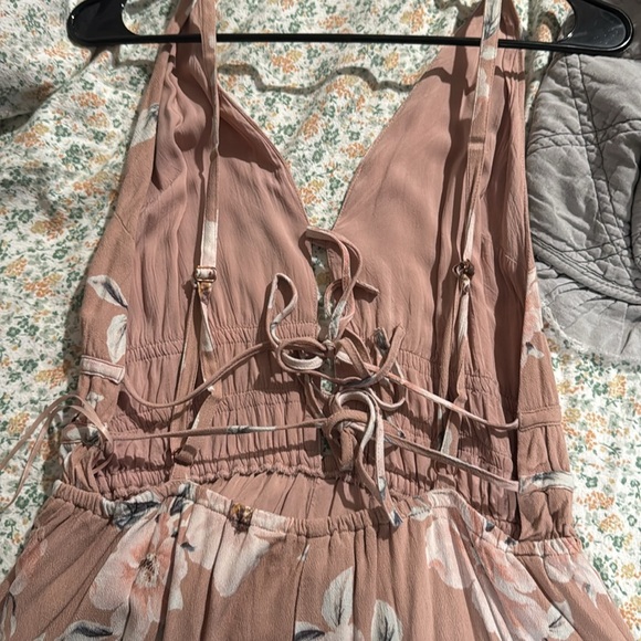 Backless romper - Picture 3 of 5